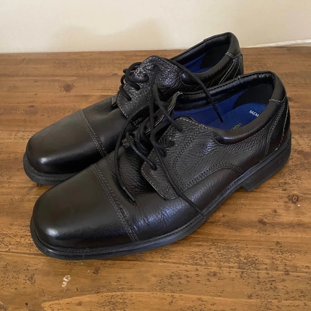 Florsheim Men's Freedom Cap Oxford Leather Shoes. size 10.5